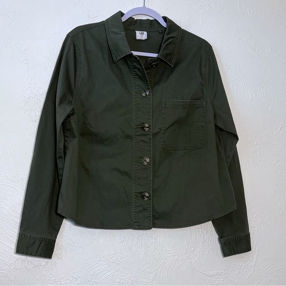 CABI MilitaryJACKET CROSSROADS OLIVE GREEN CROPPED TORTOISESHELL BUTTONSSZ L